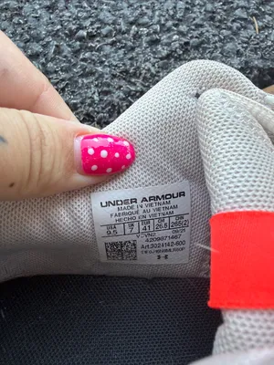 Under Armour Women’s 9.5 Gray Coral Mesh Running thumbnail 7