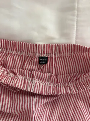 Shein Red Striped Shorts White Tie thumbnail 3