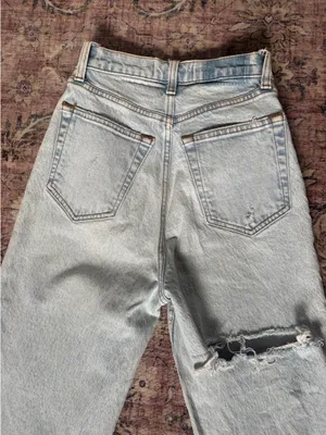 Abercrombie 90’s Straight Ultra High Rise Curve Love thumbnail 2