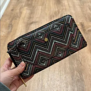 TIME AND‎ TRU | Woman's Multi-Color Victoria Dede Geometric Chevron Wallet thumbnail 2