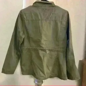 B Sweet green‎ jacket size Medium Green thumbnail 2