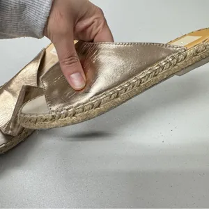 Dolce Vita Rose Gold Faux Leather Mule Slides Womens 6 Beachy Casual Sandals thumbnail 6