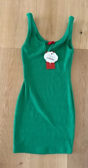 NWT Kindred Boutique St Patrick’s Dress thumbnail 1