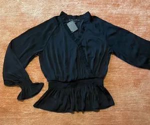 NWT MARC NEW YORK Andrew Marc Black Blouse M thumbnail 1