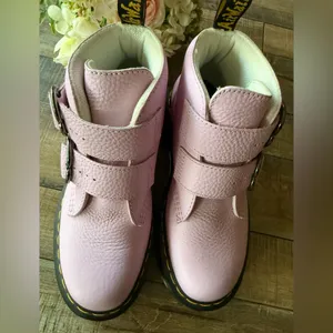 Dr. Martens Heart Buckle boots thumbnail 4