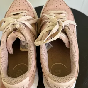 Nike Court Vision Alta Pink Sneakers Sz 7 thumbnail 5