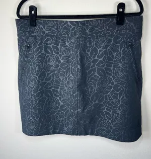 Orvis Travel Skort Skirt Black Rose Embossed Pockets Stretch Athleisure Golf Lg thumbnail 1