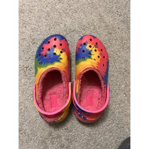 Crocs Classic Lined Tie‎ Dye Clog Shoes Mens 5 Womens 7 Pink Blue Yellow thumbnail 4