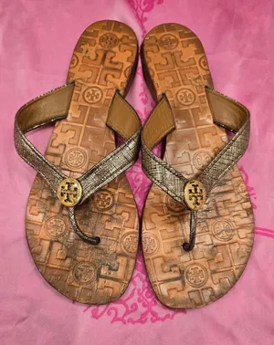 Tory Burch thong sandals metallic bronze size 9 thumbnail 1