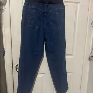 Isabel Maternity by Ingrid & Isabel Blue Straight Leg Jeans thumbnail 4