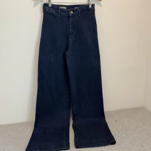 Pilcro The Skipper Long High-Rise Jeans Size 27 thumbnail 2