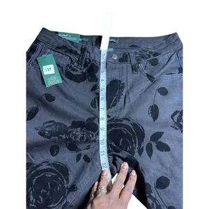 Wild Fable Womens High-Rise Straight Jeans Floral Print Size 8 / 32" Inseam thumbnail 7