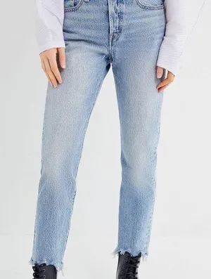 Levi's Wedgie Icon Jean in “Shut up” thumbnail 1