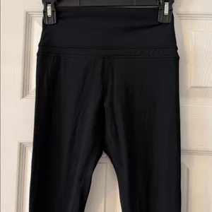 CRZ YOGA Black Leggings size XS brand new inseam 28”waist 22” elastic thumbnail 2