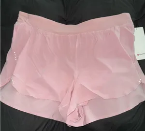 Fast And Shorts Lululemon Free High-Rise 3" thumbnail 1