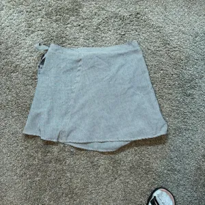 Brandy Melville Striped Wrap Skort Tie Waist Mini Skirt 100% Cotton Navy White thumbnail 4