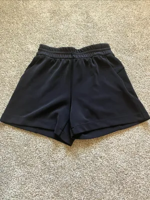 Lululemon Softstreme Relaxed Short 4" thumbnail 2