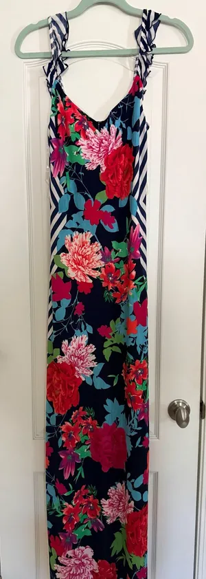 Dress Multiple Size L thumbnail 1