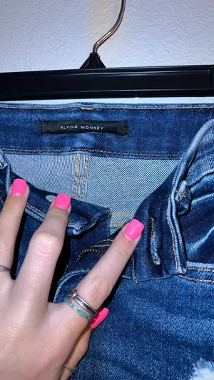 Vervet Skinny Jeans thumbnail 2