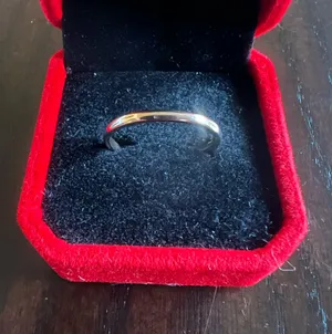 Men’s Stainless Steel High Polished Rose Gold Finish Band Size 9 thumbnail 1