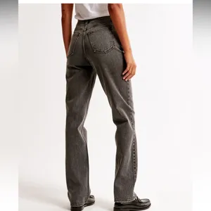 Abercrombie & Fitch High Rise Straight Leg Jeans in Washed Black thumbnail 2