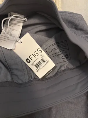 FIGS Kade Cargo Scrub Pants thumbnail 3