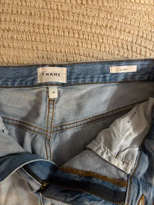 Frame jeans with cutout thumbnail 2