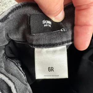 Express Denim Jeans Mid-Rise Skinny 6R Black thumbnail 6