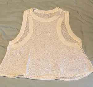 Lululemon Lightweight Sleeveless Crop Top thumbnail 3