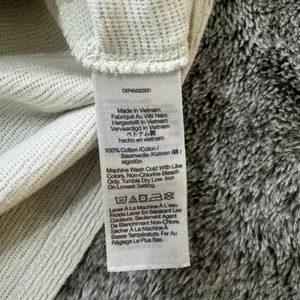 Madewell Textured Pointelle V-Neck Setlist Boxy Cropped Top Women's Medium thumbnail 6