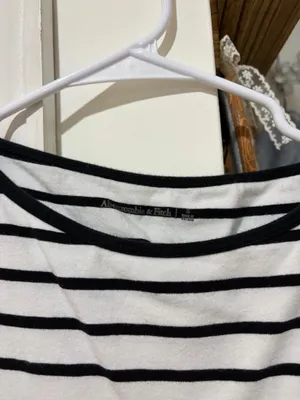 Abercrombie tank thumbnail 2