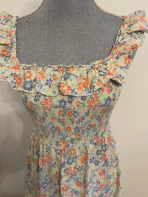 Old Navy Maxi Floral Dress. Size XS thumbnail 2