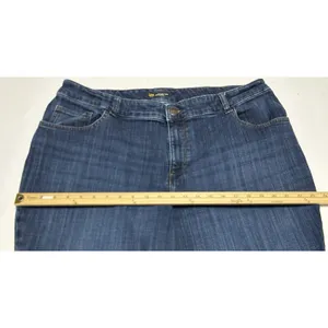 Lee Jeans Womens 20W Medium Relaxed Fit Straight Leg Mid Rise Dark Wash Denim thumbnail 4