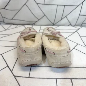 UGG Dakota Slippers Size 6 Gray Pink Suede‎ Fringe Moccasins 1003799 thumbnail 5