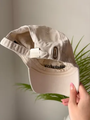 White Fox Hat thumbnail 3