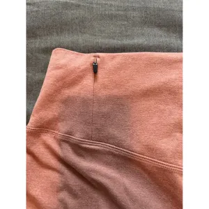 Vuori Performance Leggings Womens XL Terracotta Pink High Rise 7/8 Zip Pocket thumbnail 10