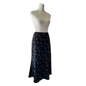 Wild Fable Black & Blue Floral Print Stretchy Midi Skirt thumbnail 7