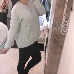Aerie size medium oversized grey cozy sweatshirt thumbnail 3