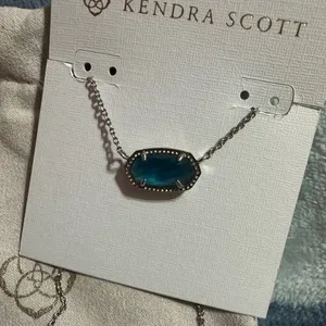 Kendra Scott Elisa Pendant Necklace thumbnail 1