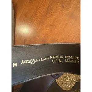 Accessory Lady Navy Blue Leather Belt Size M with Gold Tone Accent Buckle thumbnail 12
