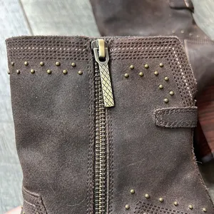 DONALD J. PLINER Vegas Brown Leather Studded Heeled Boots Size 7 thumbnail 10
