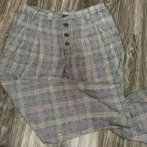 O’Neil lightweight plaid capri’s thumbnail 2