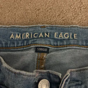 American Eagle Jeans thumbnail 2