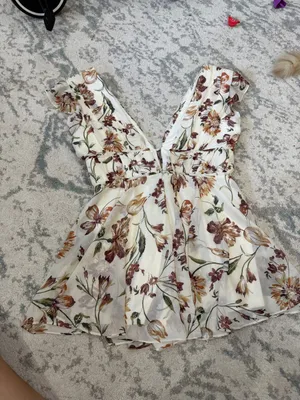 Lulus Floral Print Flowy Romper V-Neck Tie Waist Size L thumbnail 3