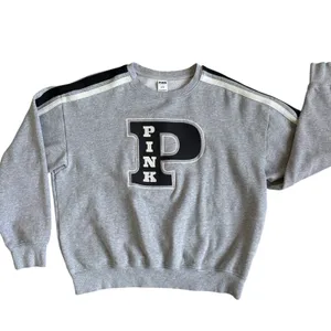 Victoria's Secret PINK Gray Varsity Patch Crewneck Sweatshirt Striped Sleeve L‎ thumbnail 3