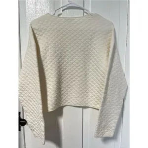 Banana Republic quilted long sleeve Sweatshirt in snow day off White size med thumbnail 3