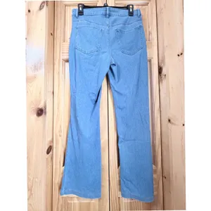 Halara Women's Petite L Flare Leg Jeans Light Wash Stretch Denim Pants thumbnail 4
