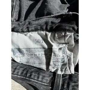 Levis 501 Black‎ Cutoff Shorts Pre OwnedJunior Size 32 thumbnail 5