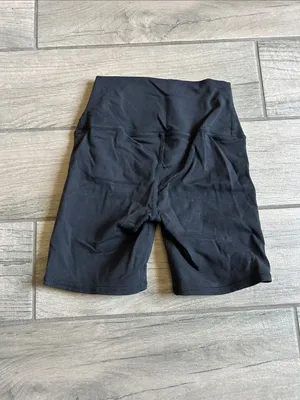 ALO Yoga Black High-Rise Bike Shorts thumbnail 4