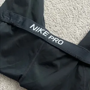 Nike pro Black Performance Leggings thumbnail 4
